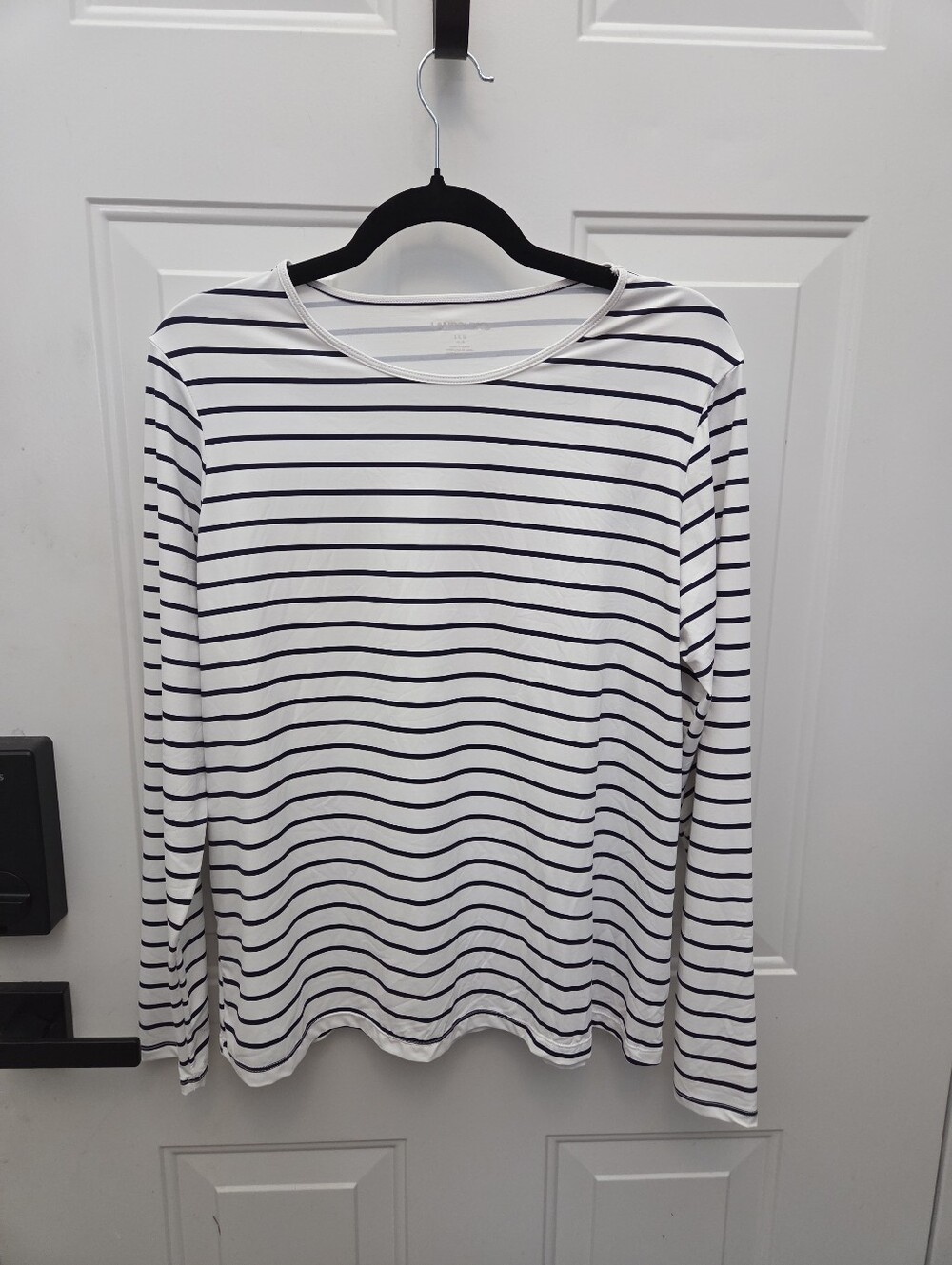 NWT Lands' End White Long-Sleeve Tee with Black Stripes